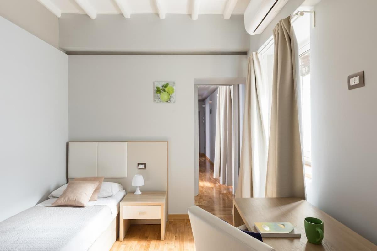 Spanish Steps House Vittoria Rzym Zewnętrze zdjęcie